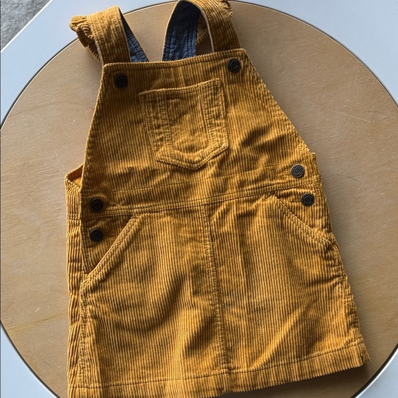 Baby gap Kids Mustard Corduroy adjustable button top Overall dress - Picture 5 of 5